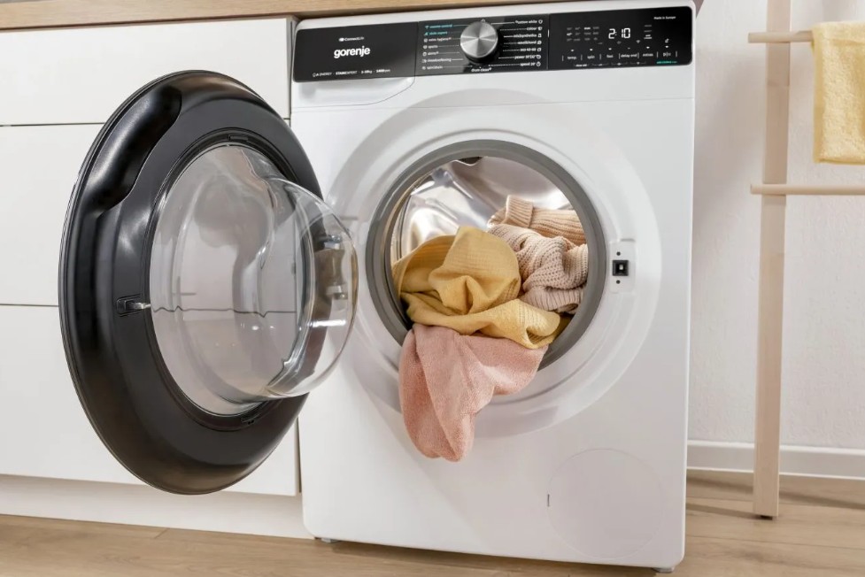 Стиральная машина WNEI84BS