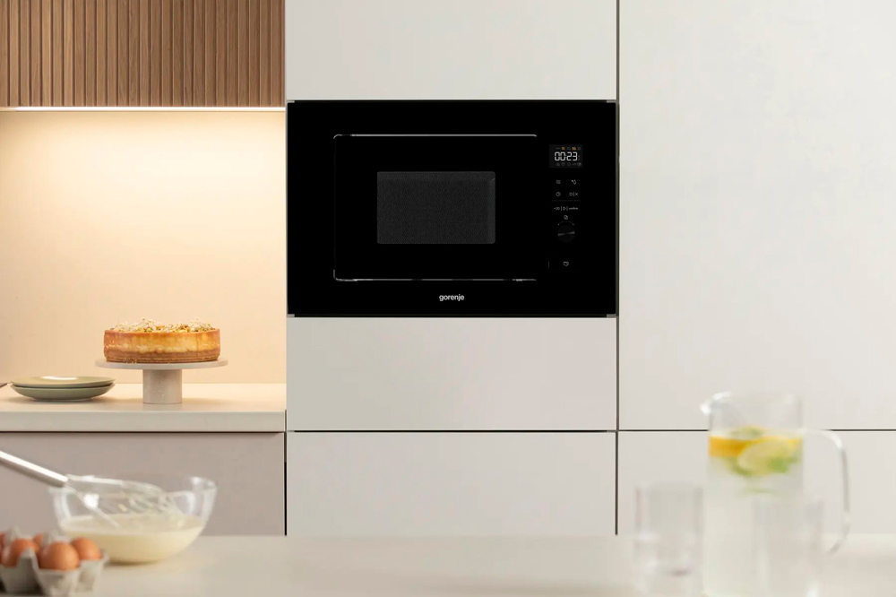 Встраиваемая микроволновая печь Gorenje BM201M2TBG черный, 20 л, 800 Вт, переключатели - сенсор, поворотный механизм, фото7
