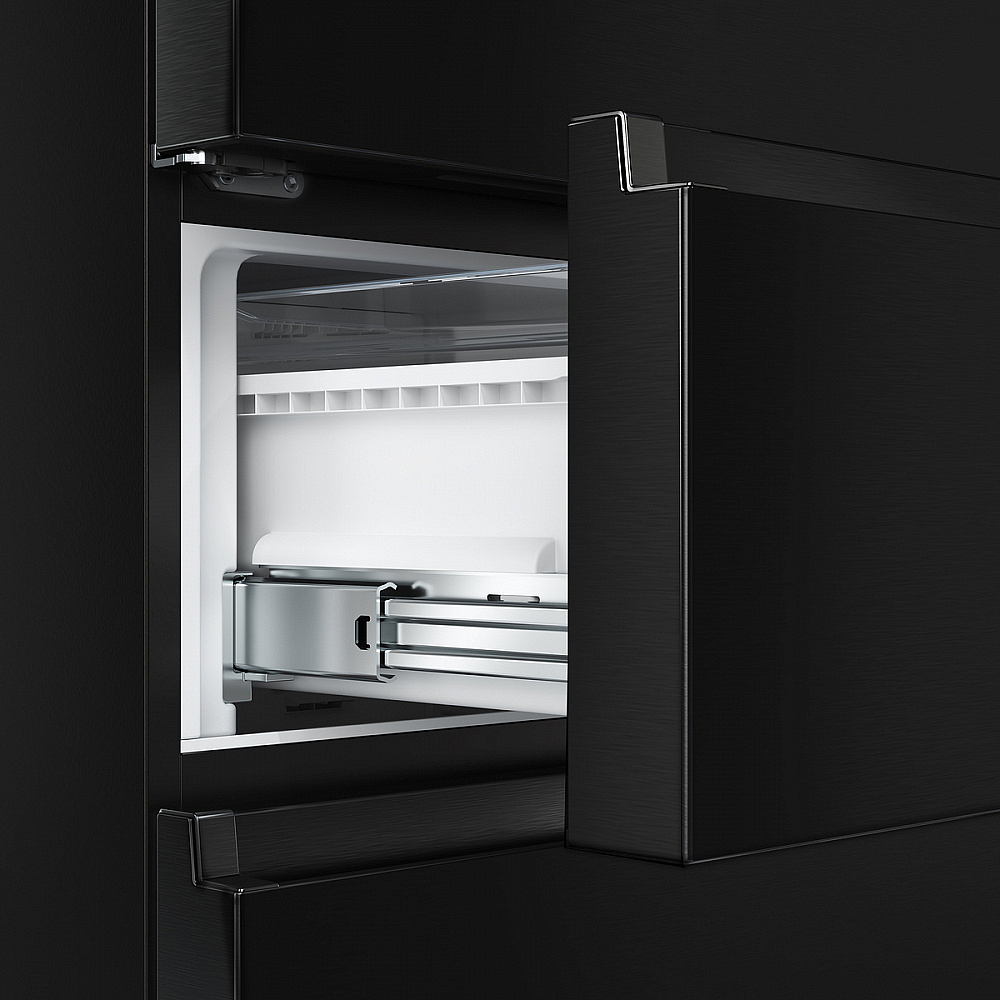 Двухкамерный холодильник Gorenje NRM7201SBXL4 preview 4