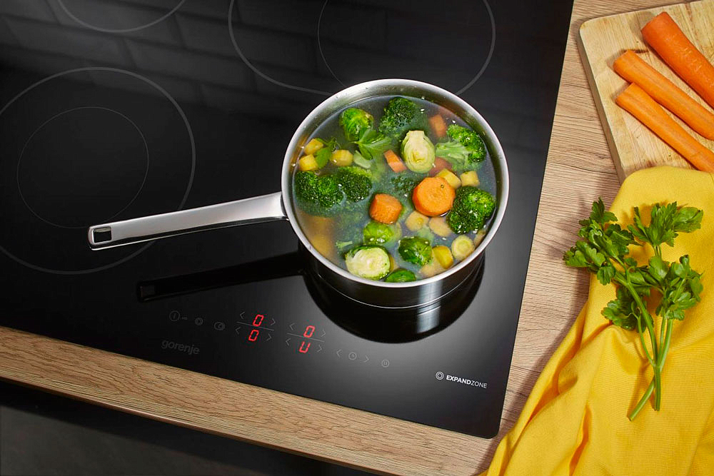 Независимая стеклокерамическая варочная панель Gorenje ECT643SYB preview 13