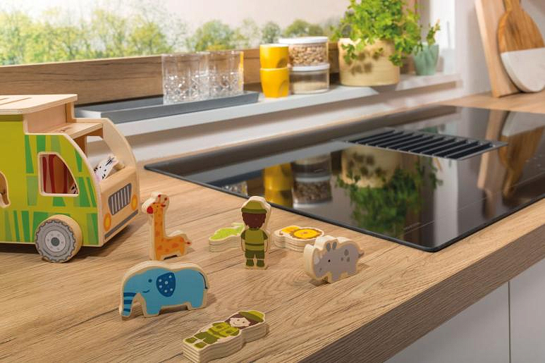 Независимая индукционная варочная панель с вытяжкой Gorenje HET949BSC preview 15