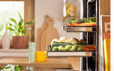 Компактная духовка с функцией СВЧ GCM712X gorenje+