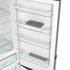 Отдельностоящий двухкамерный холодильник Gorenje NRC6203SXL5