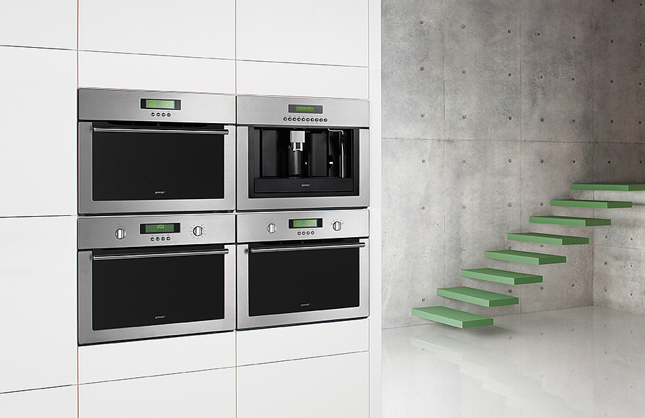 Встраиваемая микроволновая печь с грилем и конвекцией Gorenje Plus GCM334X preview 3