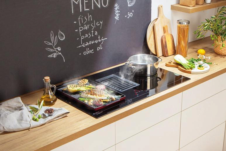 Независимая индукционная варочная панель с вытяжкой Gorenje HET949BSC preview 12