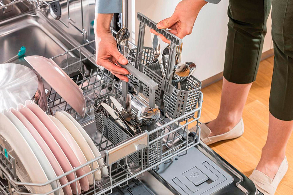 Встраиваемая посудомоечная машина Gorenje GV642E90 preview 23