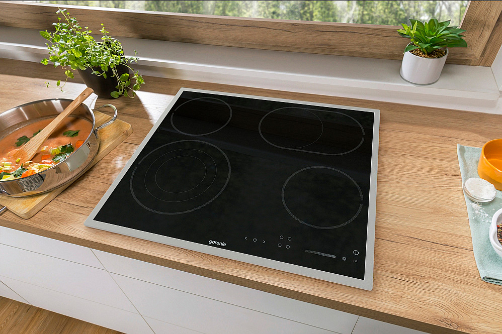 Независимая стеклокерамическая варочная панель Gorenje ECS646BXE preview 8
