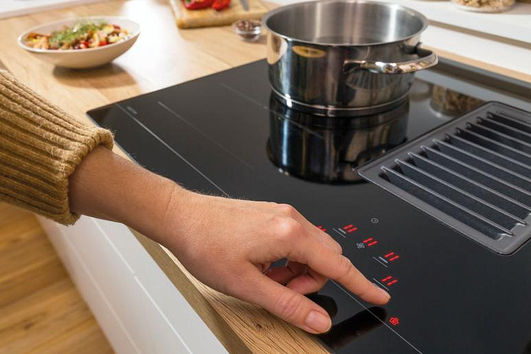 Независимая индукционная варочная панель с вытяжкой Gorenje HET949BSC preview 18
