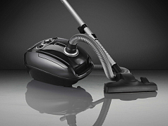 Пылесос мешковый Gorenje VCK 2021 OPBK